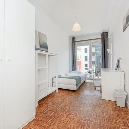 Houze Spacious Near Marquês De Pombal Appartement Lisboa